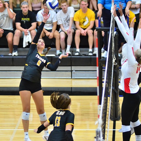 Cloud County Volleyball Dropped its Third Straight Match, Falling to Garden City Community College on Friday, 25-23, 15-25, 27-29, 19-25